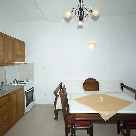 Apartament Kelenis *