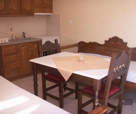 Apartament Kelenis Karterados (Santorini)